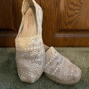 Lace canvas Bobs
